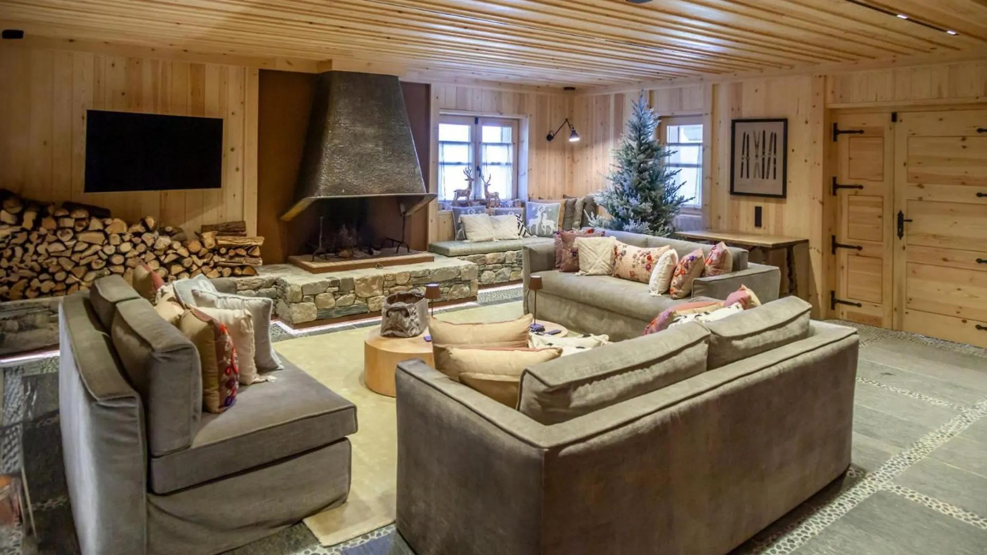 Villa Ski-In-Ski-Out Indoor Hot Tub Mountain Lodge El Tarter
